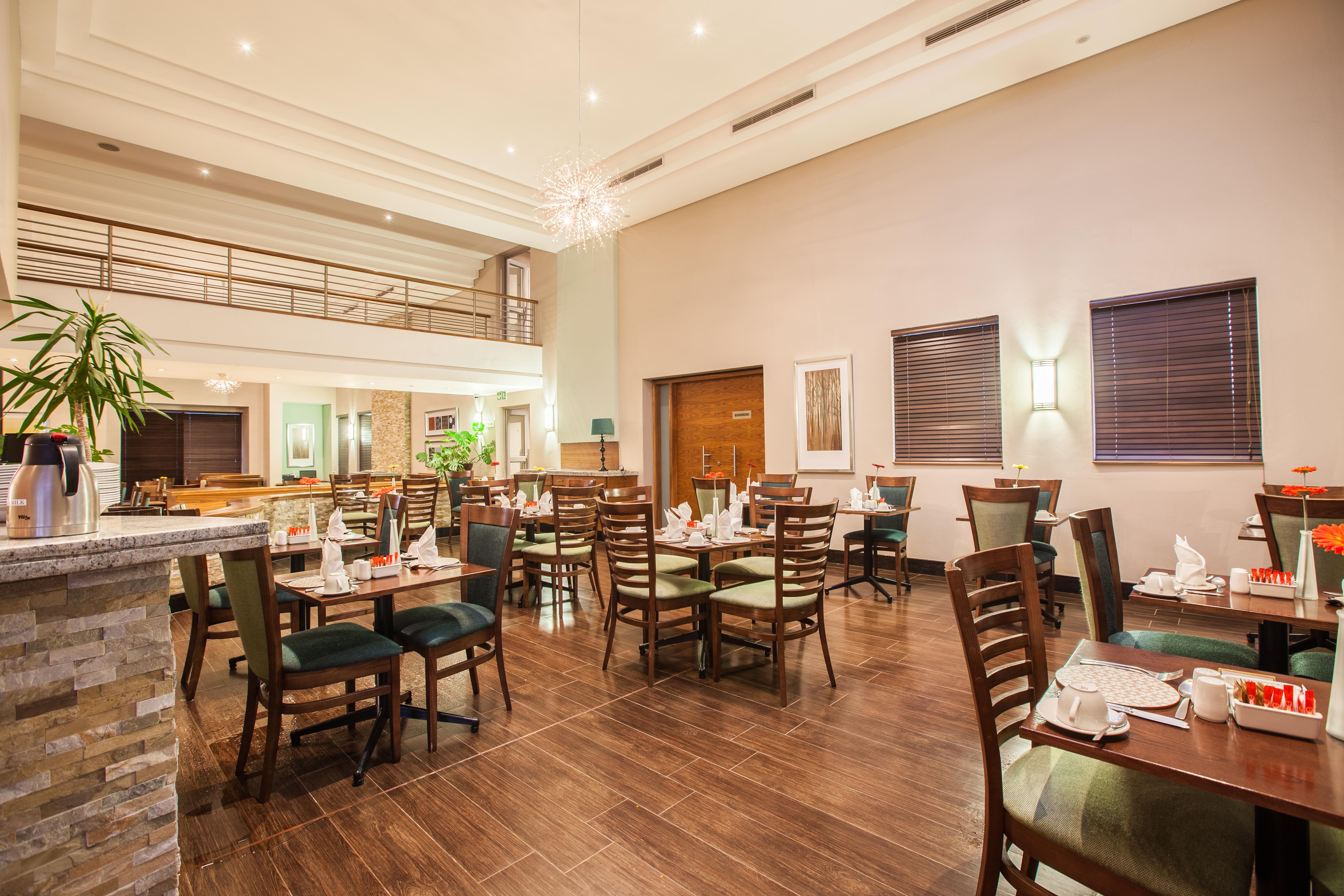 Town Lodge Gaborone Bagian luar foto