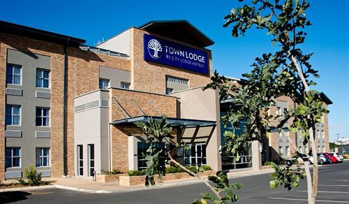 Town Lodge Gaborone Bagian luar foto